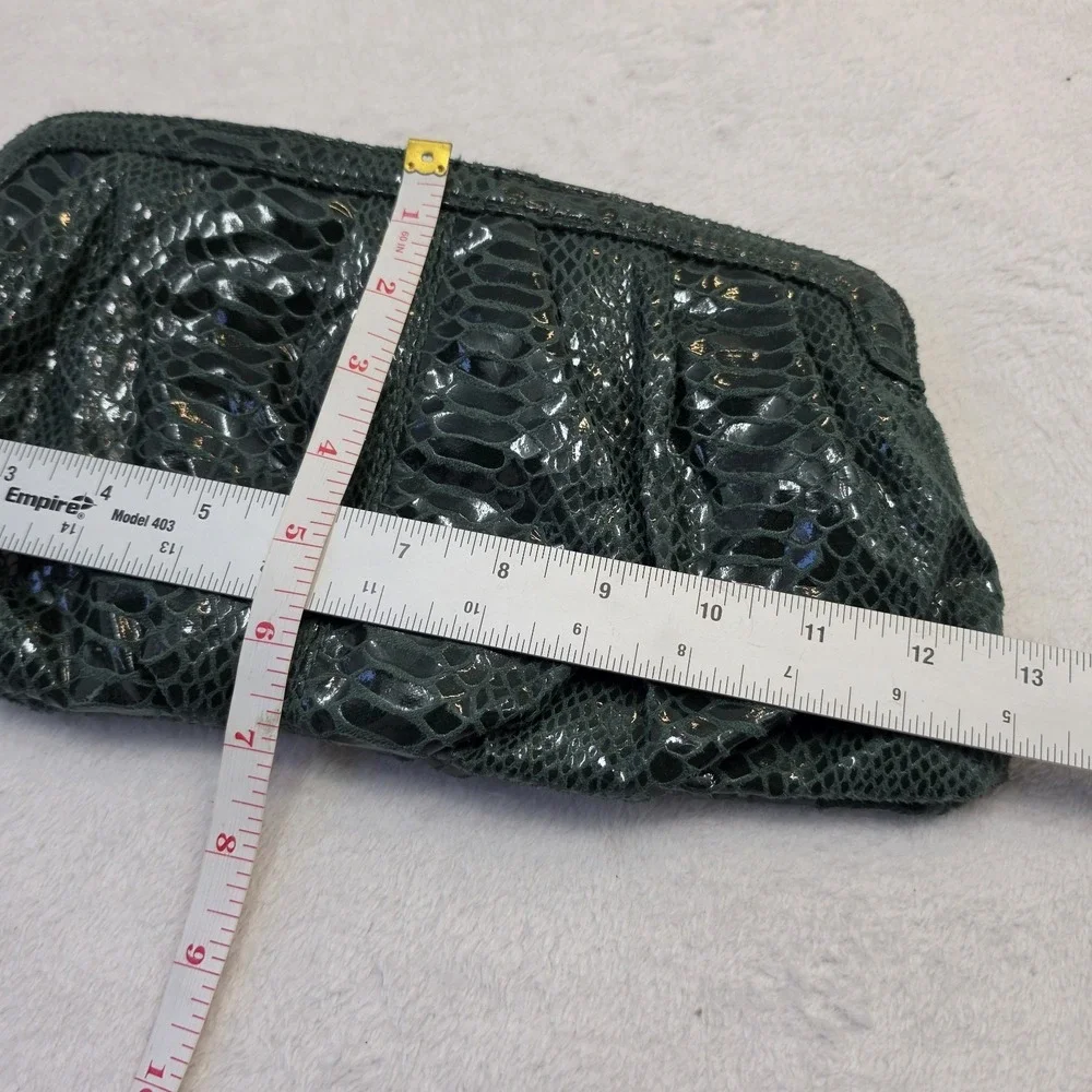 H&M Green Faux Snakeskin Clutch Wristlet Zip Pouch Evening Bag